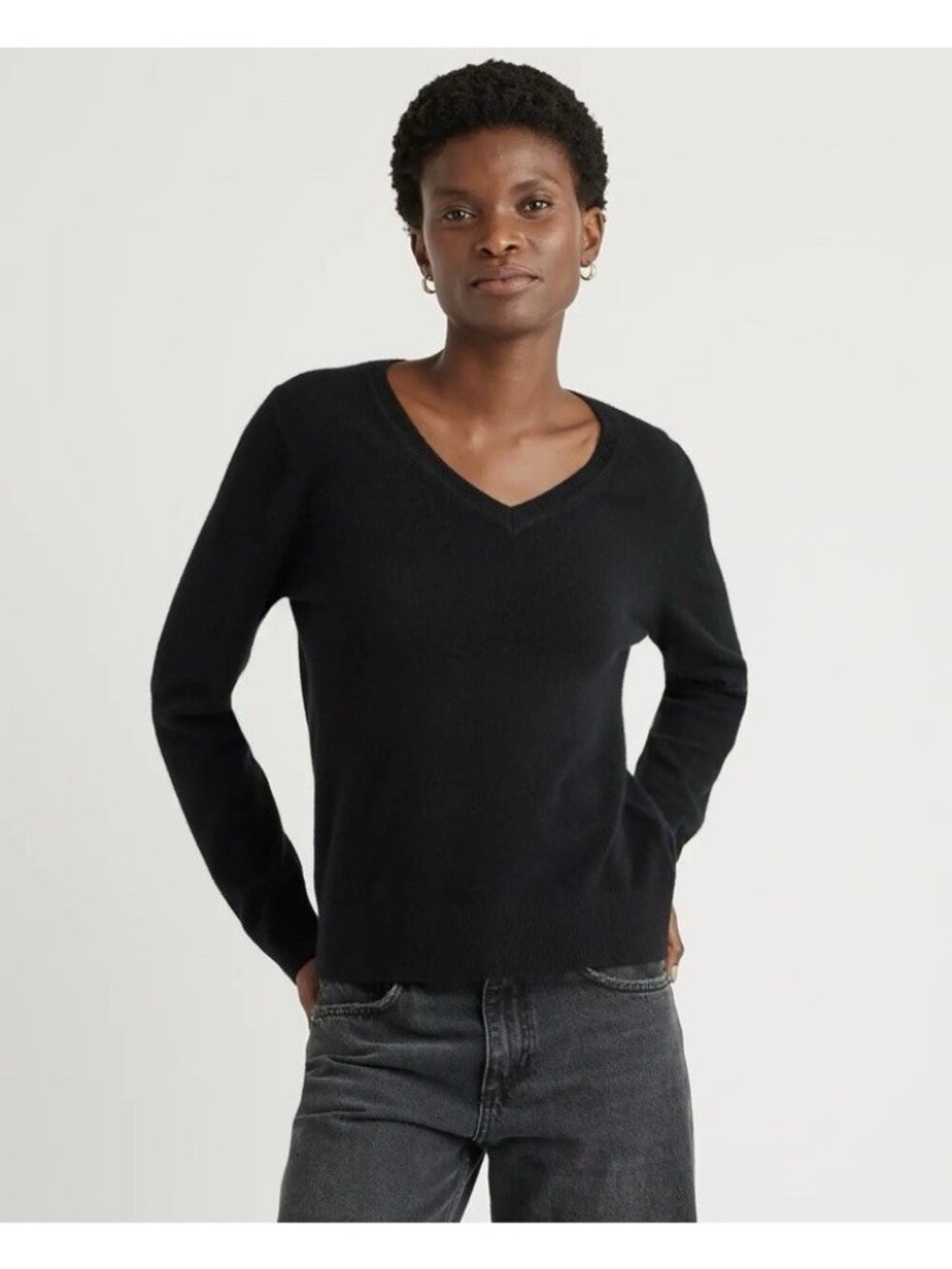 Quince Mongolian Cashmere V-Neck Sweater Black Size M